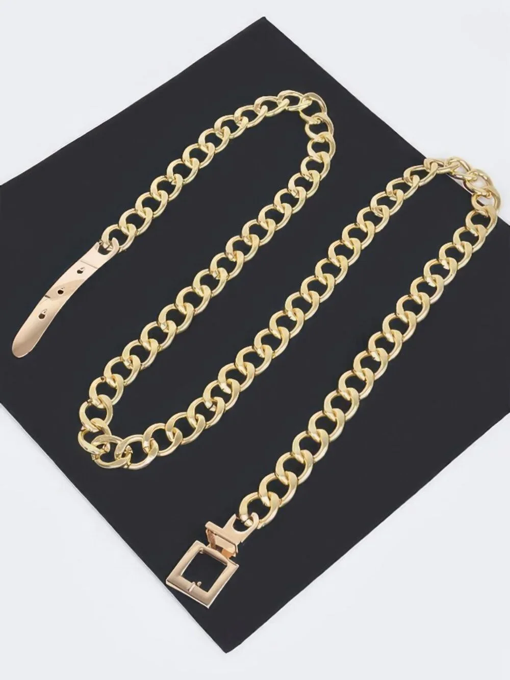 Monotone Plus Size Chain Belt